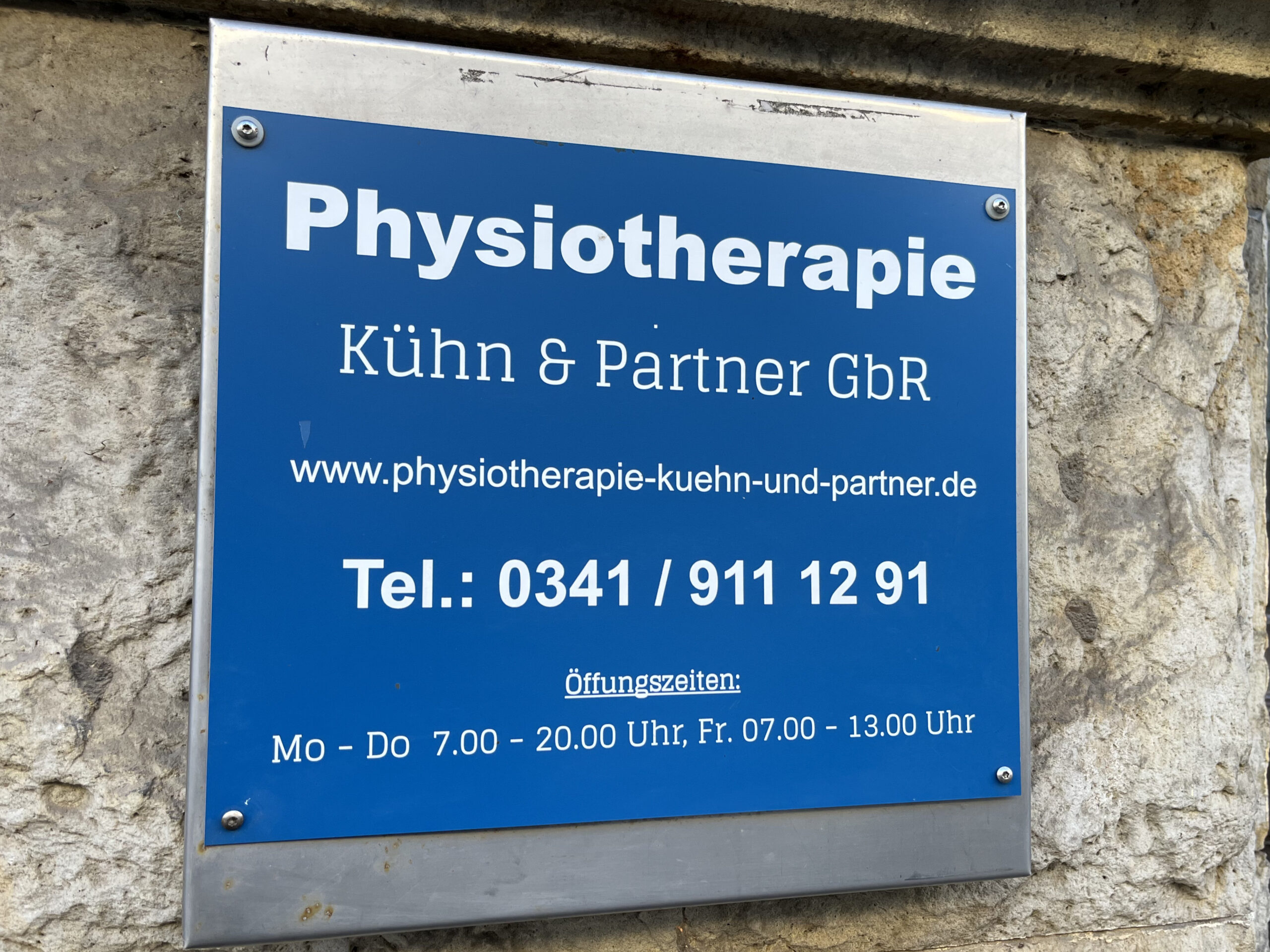 Schild Physiotherapie Kühn & Partner GbR